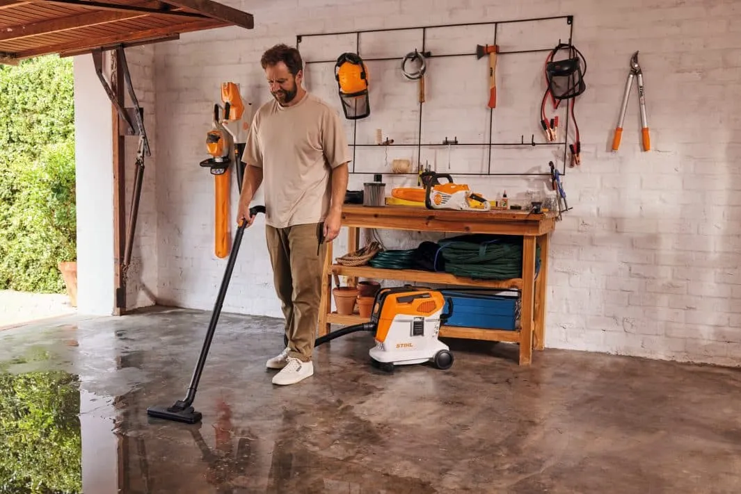 Aspirateur à batterie STIHL – SEA 60 – Gamme AK – Image 7