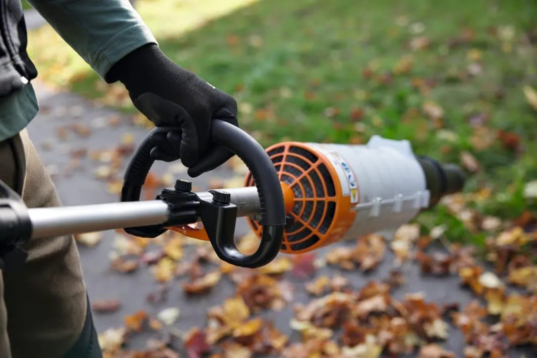 Combi-système STIHL – KMA 120 R – Gamme AK – Image 3